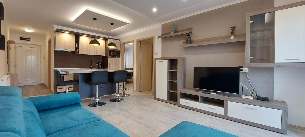 Laguna Beach Apartmanok Siofok Ngoại thất bức ảnh