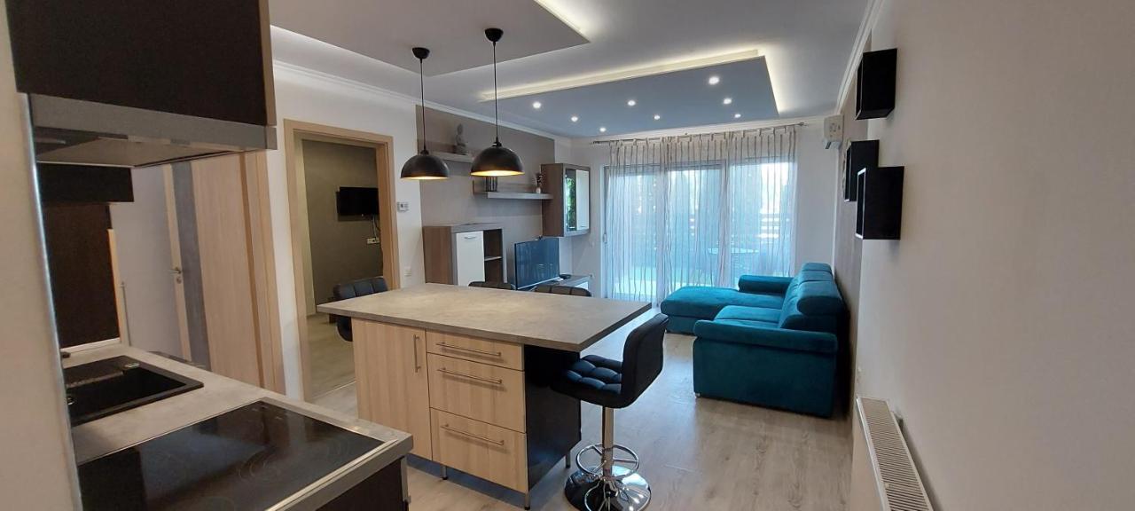 Laguna Beach Apartmanok Siofok Ngoại thất bức ảnh