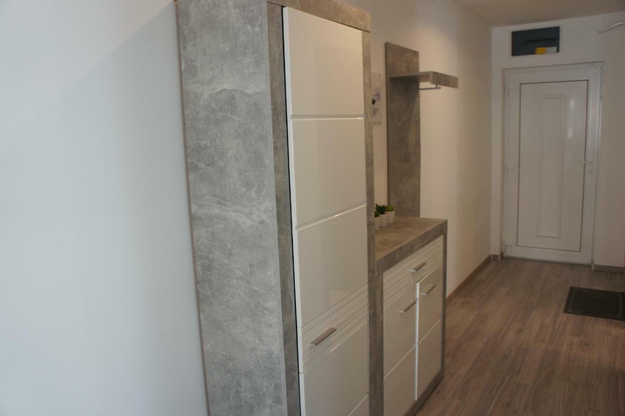 Laguna Beach Apartmanok Siofok Ngoại thất bức ảnh